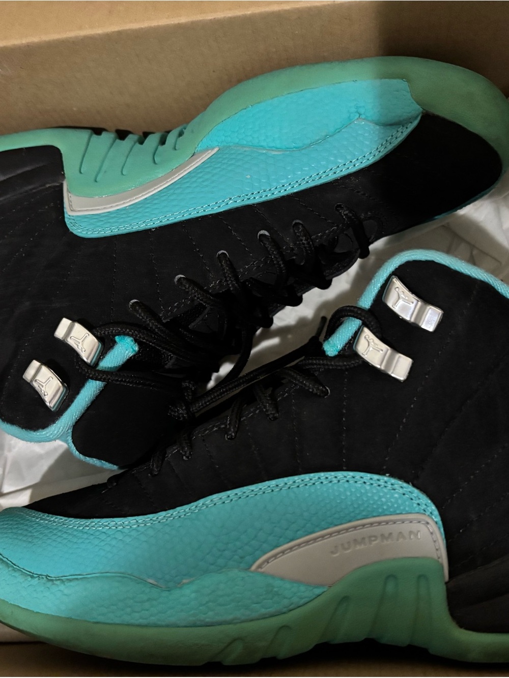 Grade school Jordan Sneakers Hyper Jade